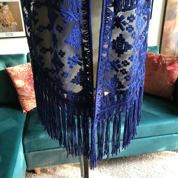 CHICO'S size 2 / M Sheer Blue Mesh Embroidered Fringe Kimono Cardigan Boho - Picture 3 of 5